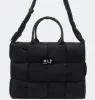 보테가 베네타 (BOTTEGA VENETA) 23FW 남성 아르코 패디드 라지 토트백 (765066 V30V2 8803 23F)