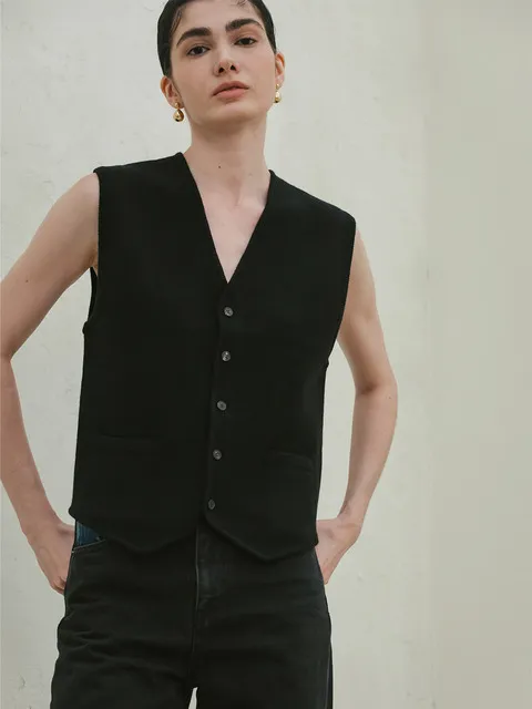 TUXEDO VEST - BLACK