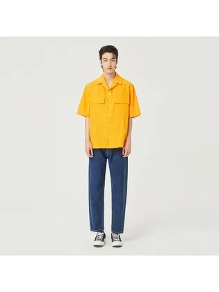 옐로 오렌지 오픈칼라 반팔 셔츠. 가슴 플랩 포켓 2개