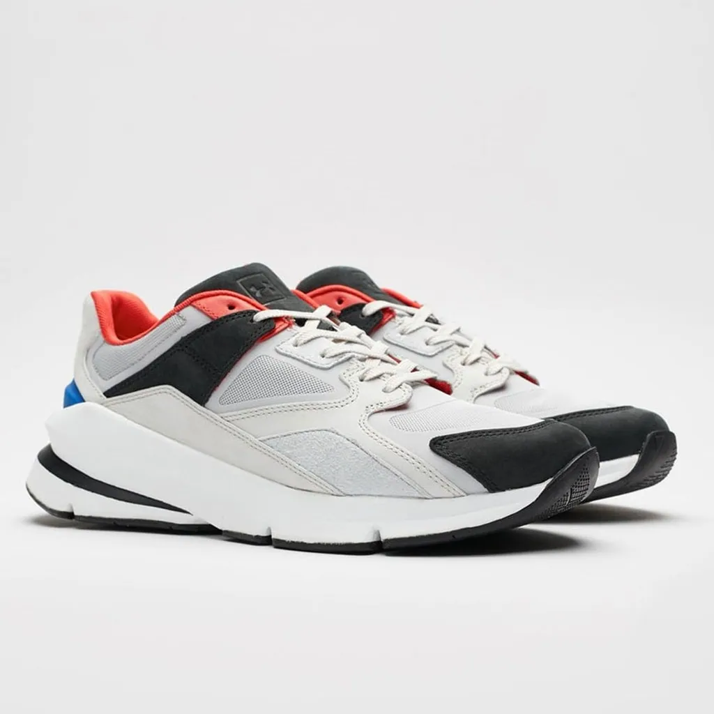 언더아머 (UNDER ARMOUR) UA 포지 96 레더 운동화 3027718-100