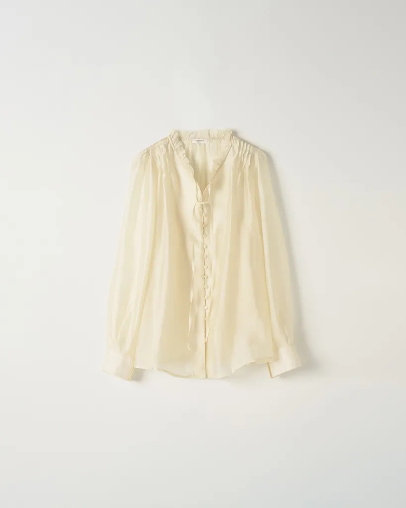 누아르나인 (NOIRNINE) Silky Frill Blouse [BEIGE]